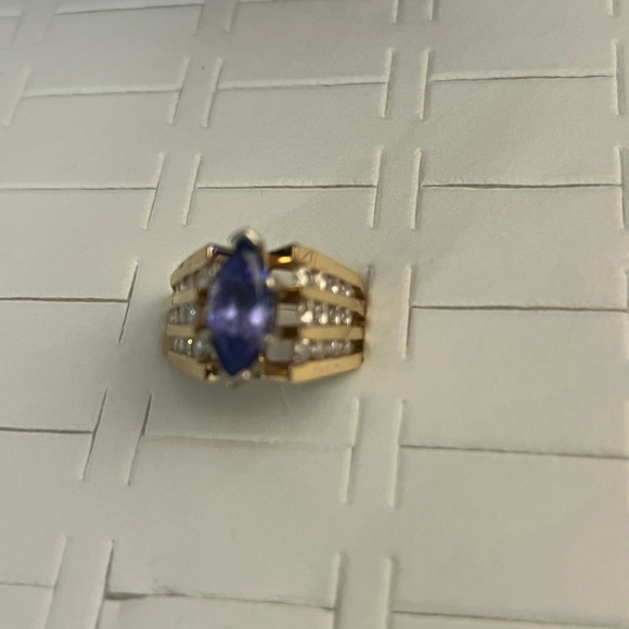 Tanzanite 1.5 ct Marquise and round .40 ct diamond  ring size 7.5 14k gold - Picture 10 of 13